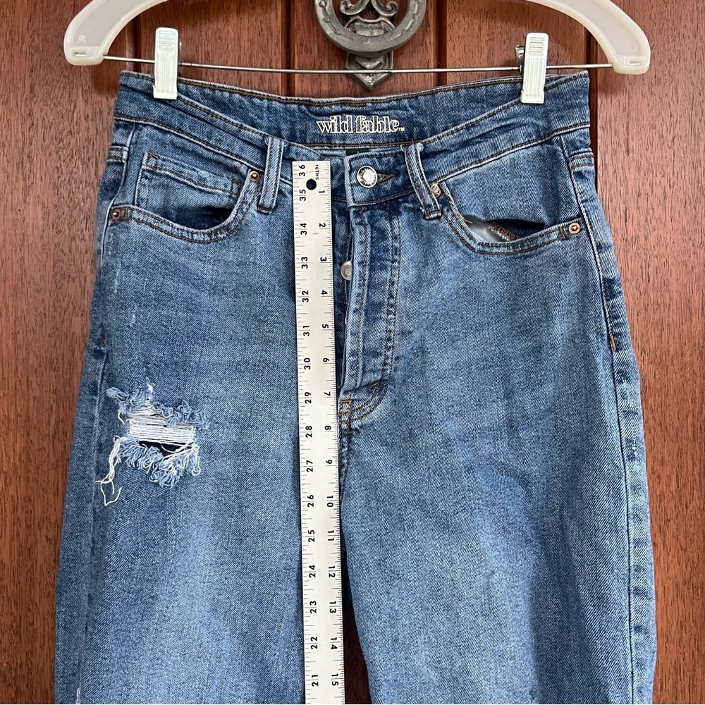 Women’s Wild Fable Distressed Jeans - Picture 7 of 8
